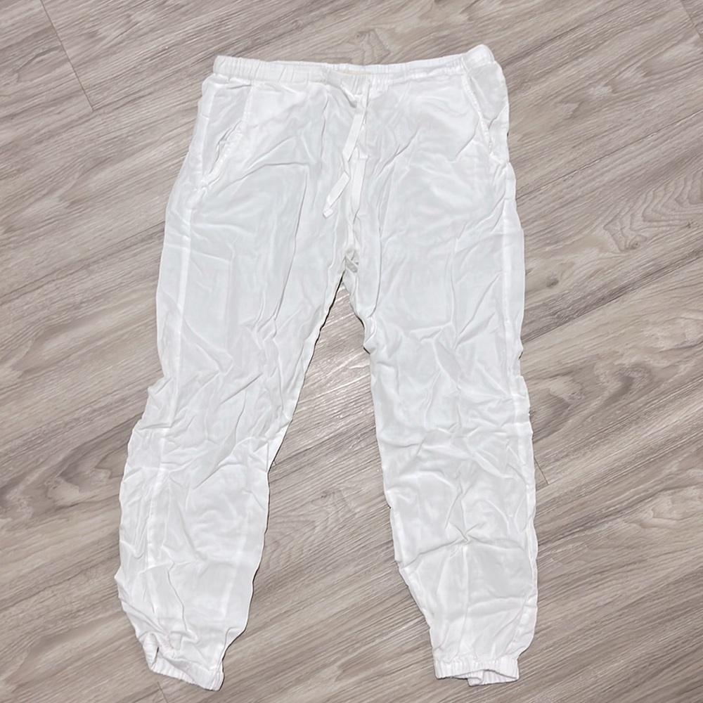 Cloth & Stone White Joggers - Perfect Beach Cover Up